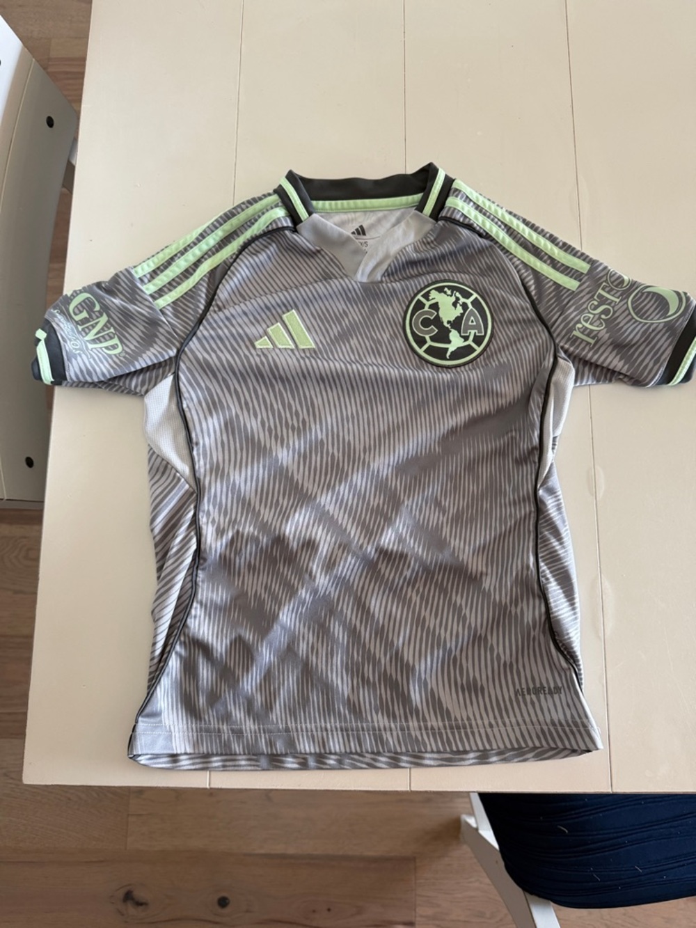 Adidas Gray & Green Kids Soccer Jersey - Club América Crest